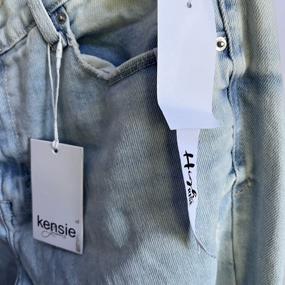 NWT Kensie High Waist Slim Straight Leg Jeans In Perth W/ Destruction size 10 - Picture 7 of 8
